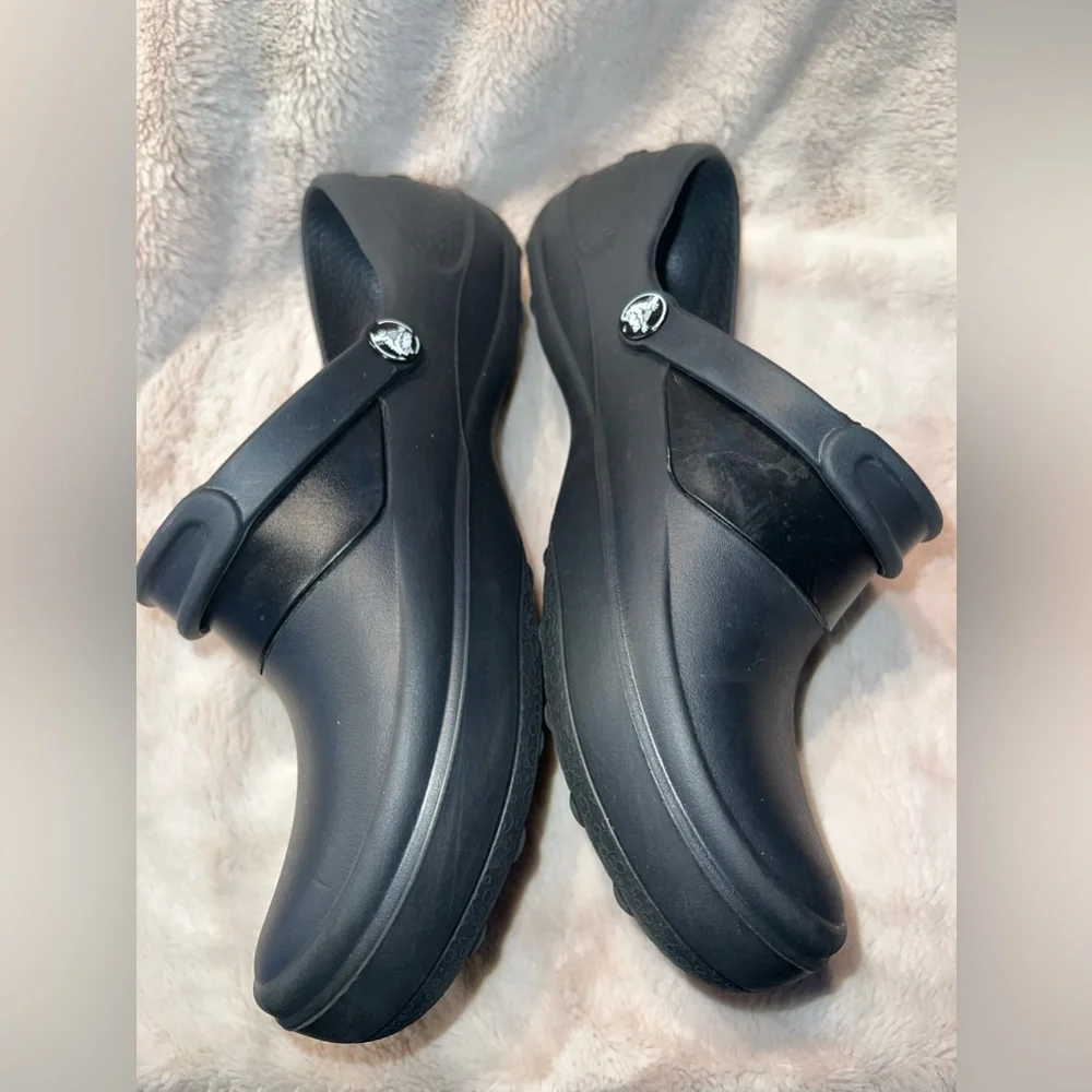 Crocs WOMEN’S MERCY WORK CLOG size 9 - Picture 2 of 5